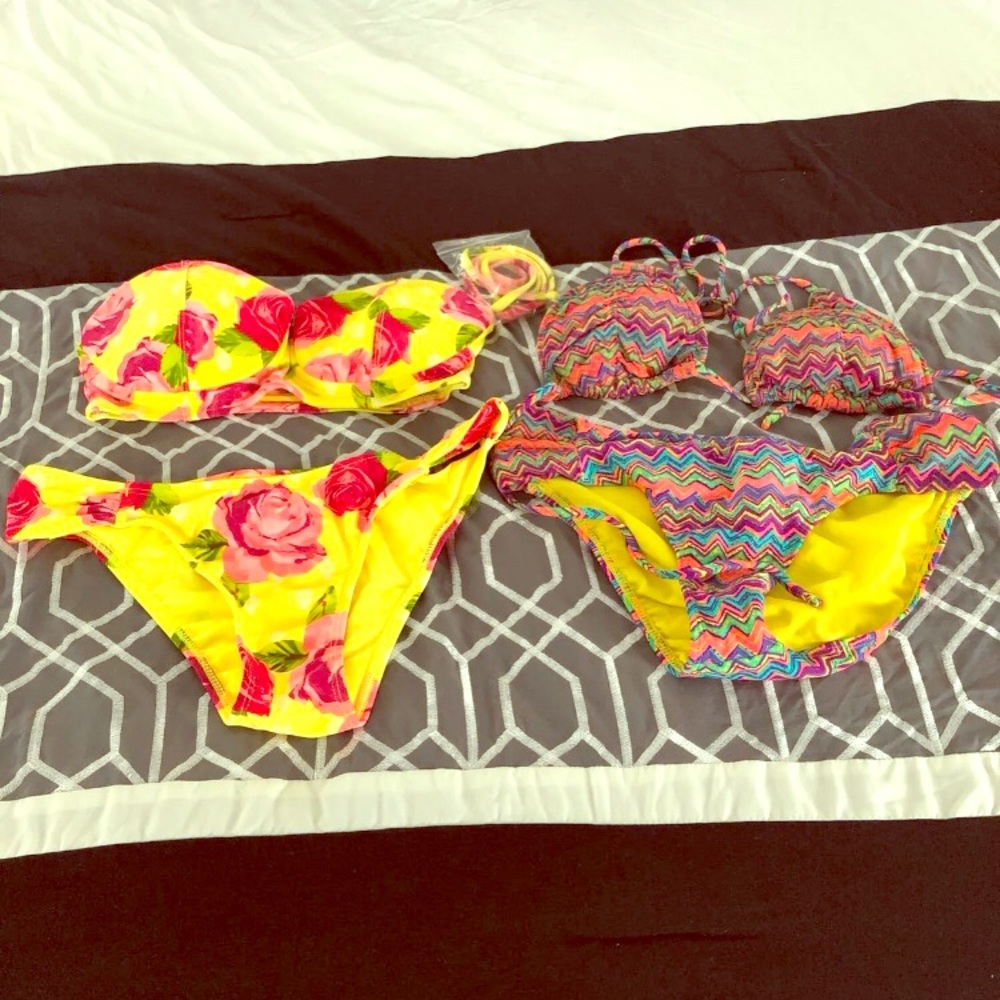 Bikini Bundle (small) NWOT!